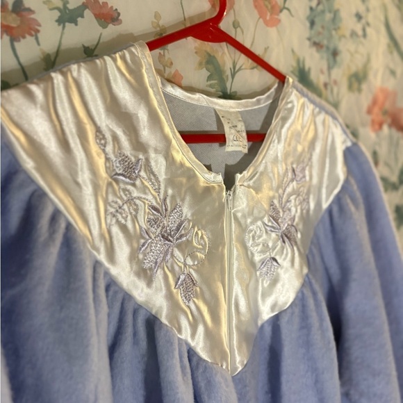 Vintage Blue and Cream Pajama Gown - Picture 3 of 8